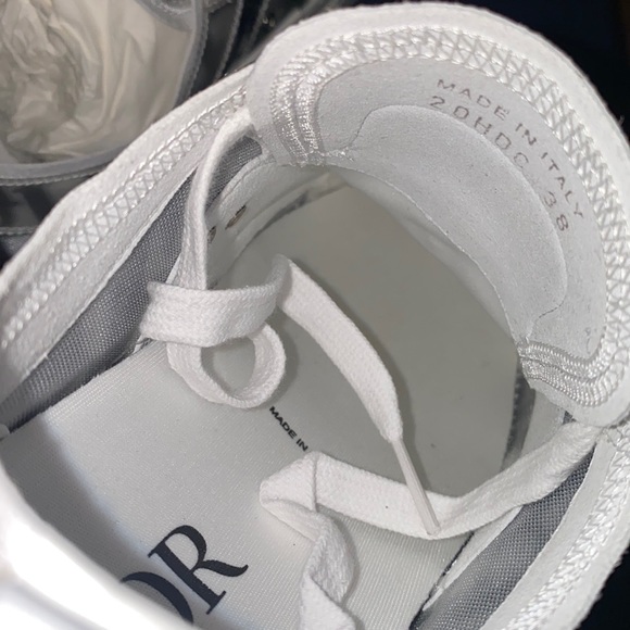 AUTHENTIC DIOR LOW TOP OBLIQUE SNEAKERS - Picture 4 of 8